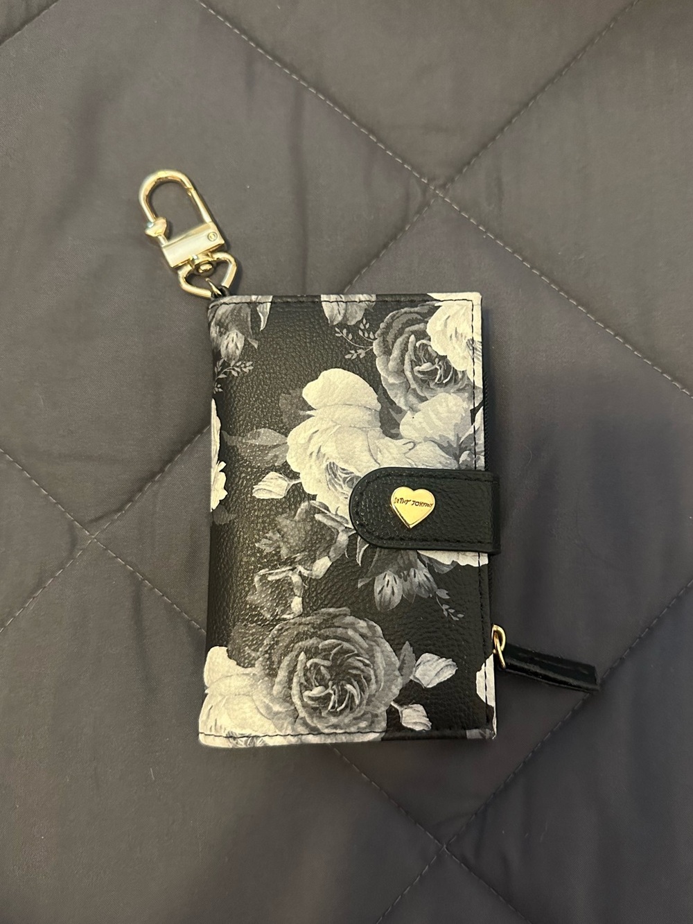 Betsey Johnson Black and White Floral Key Clip Wallet